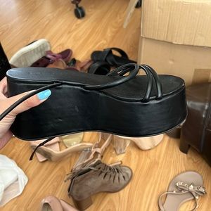 Black platform sandal nastygal